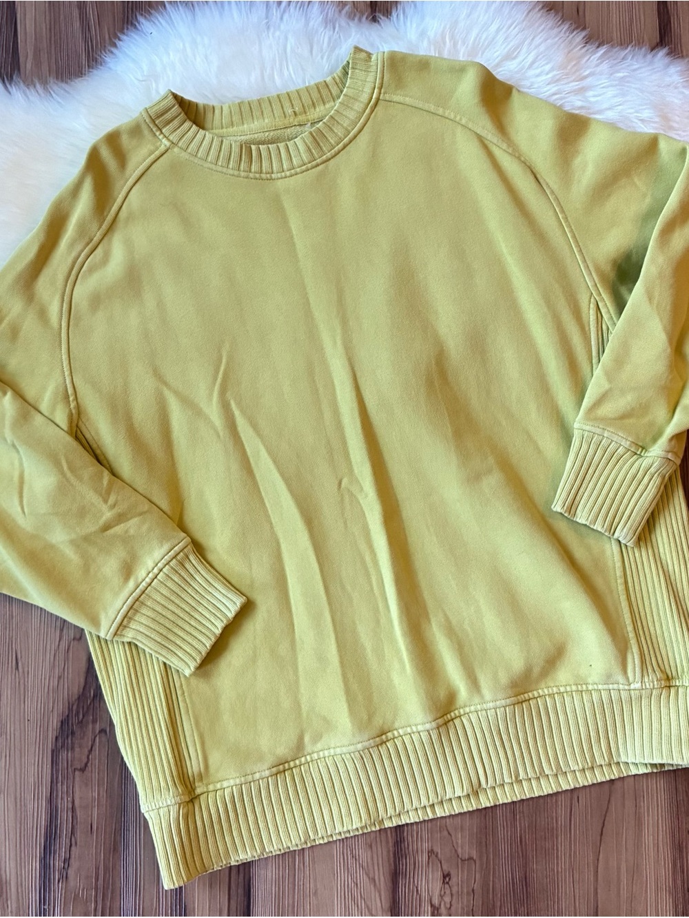 Aerie Yellow Green Oversized Comfy Cozy Crewneck Sweatshirt • Size S
